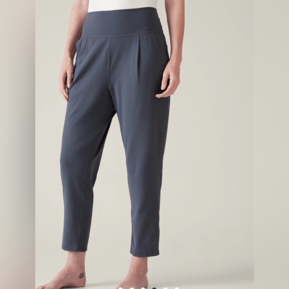 Athleta Elation Ultra High Rise Pant in Granite Blue Size Large